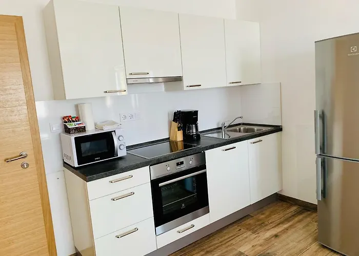 La 2 Apartment