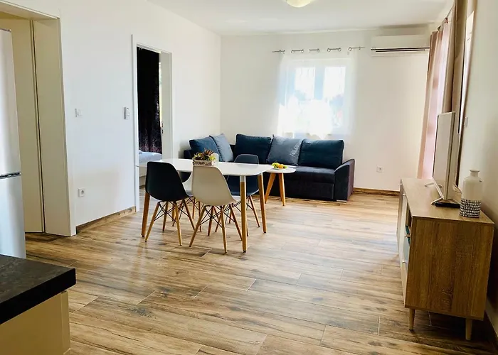La 2 Apartment Bol